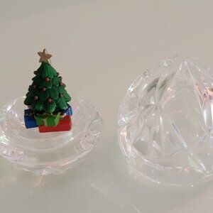 Waterford Mini Egg with Tree & Gifts